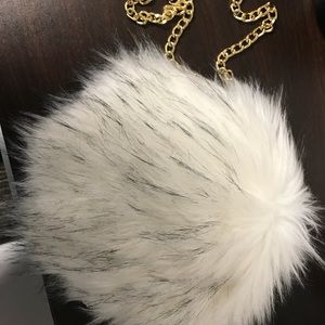 New!! Furr Crossover Bag/Purse